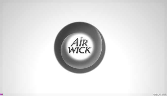 Air Wick removeu as cores de seu logotipo em campanha com a WWF